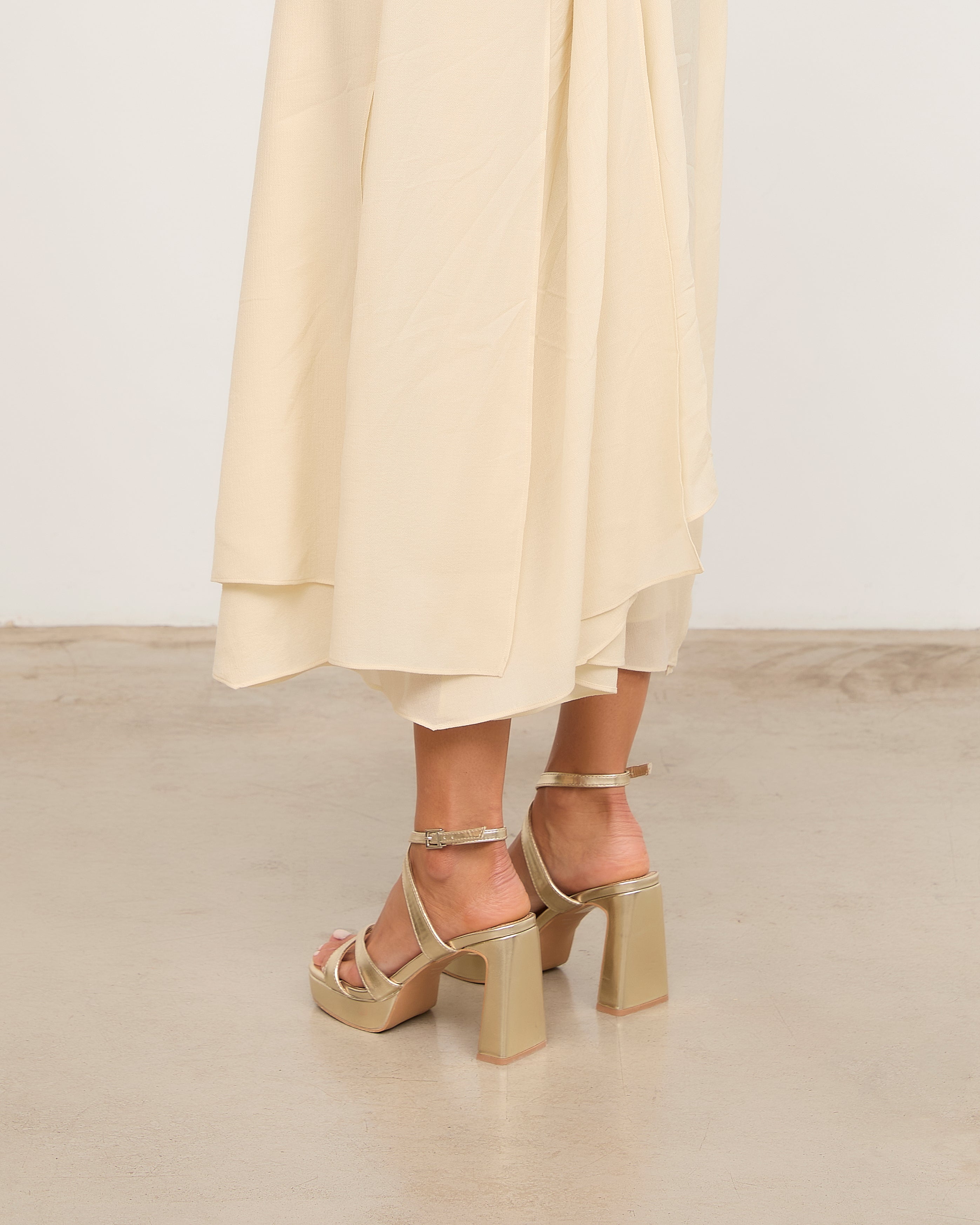 Mim shoes Sandalia de tacón GERY DORADO