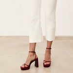 Mim shoes Sandalia de tacón GRETA BURDEOS SATIN