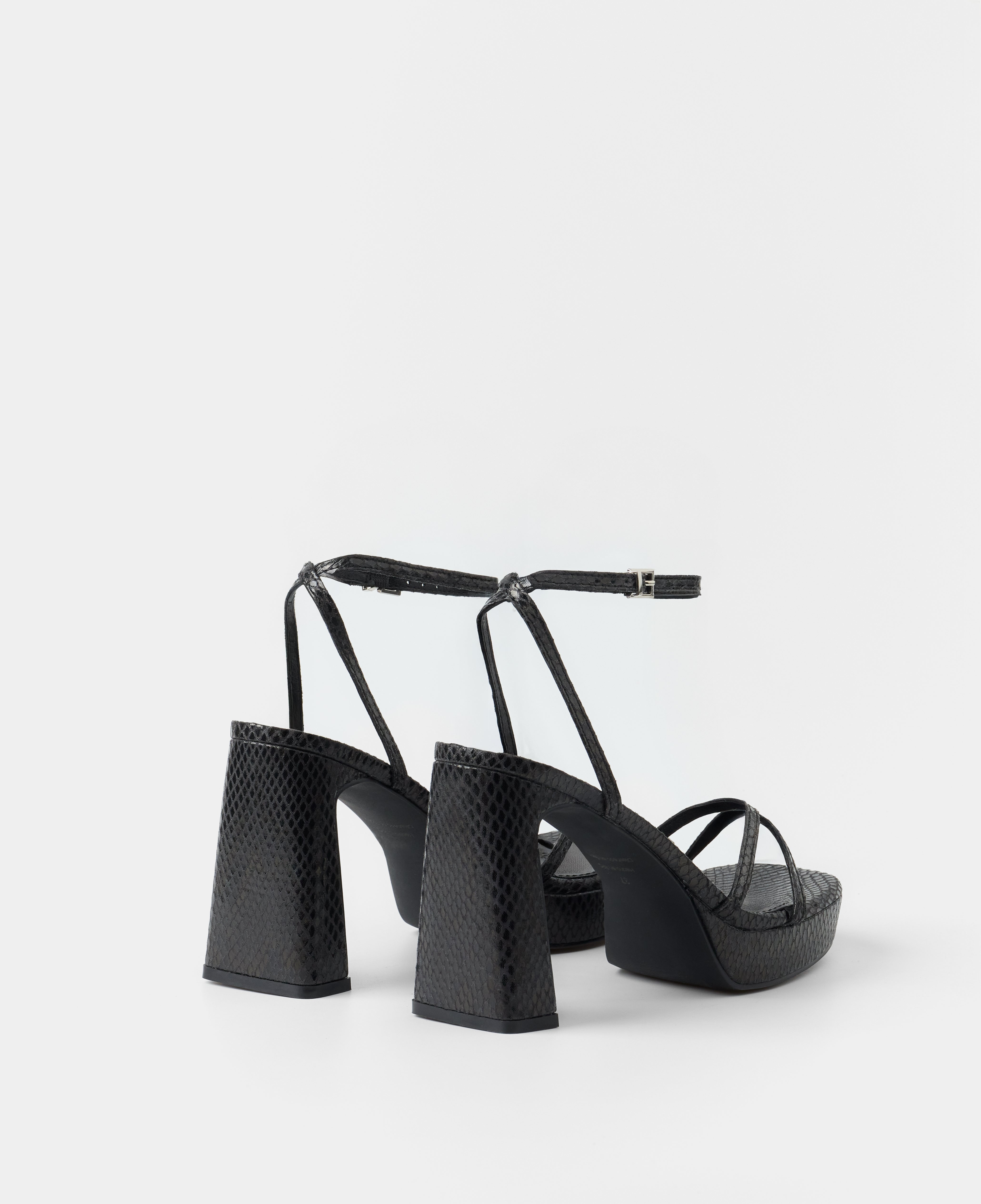 Mim shoes Sandalia de tacón GRETA NEGRO SNAKE