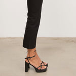 Mim shoes Sandalia de tacón GRETA NEGRO SNAKE