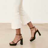 Mim shoes Sandalia de tacón GRETA OLIVA SATIN