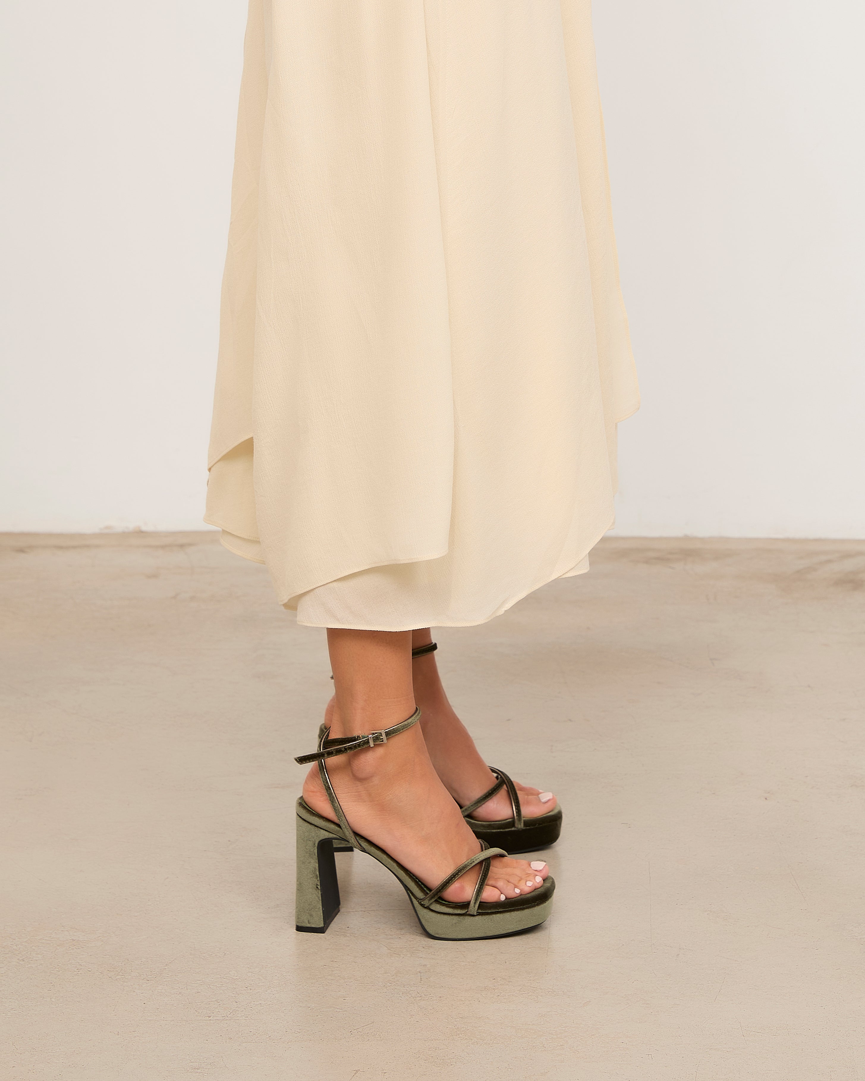 Mim shoes Sandalia de tacón GRETA VERDE VELVET