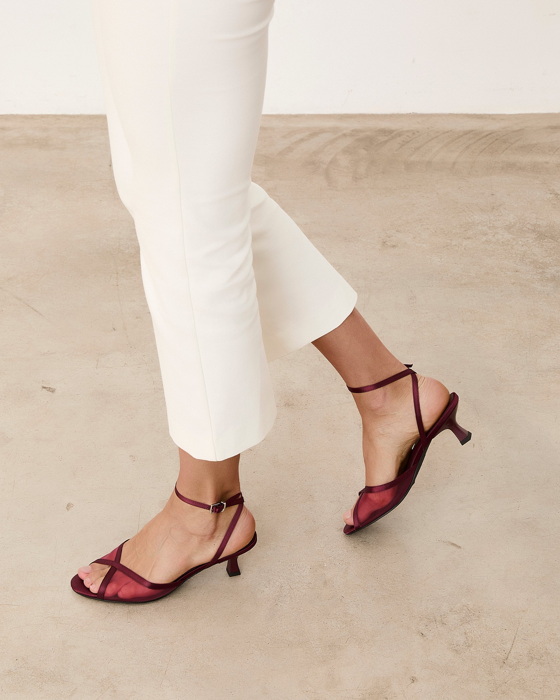 Mim shoes Sandalia de tacón KAMI BURDEOS