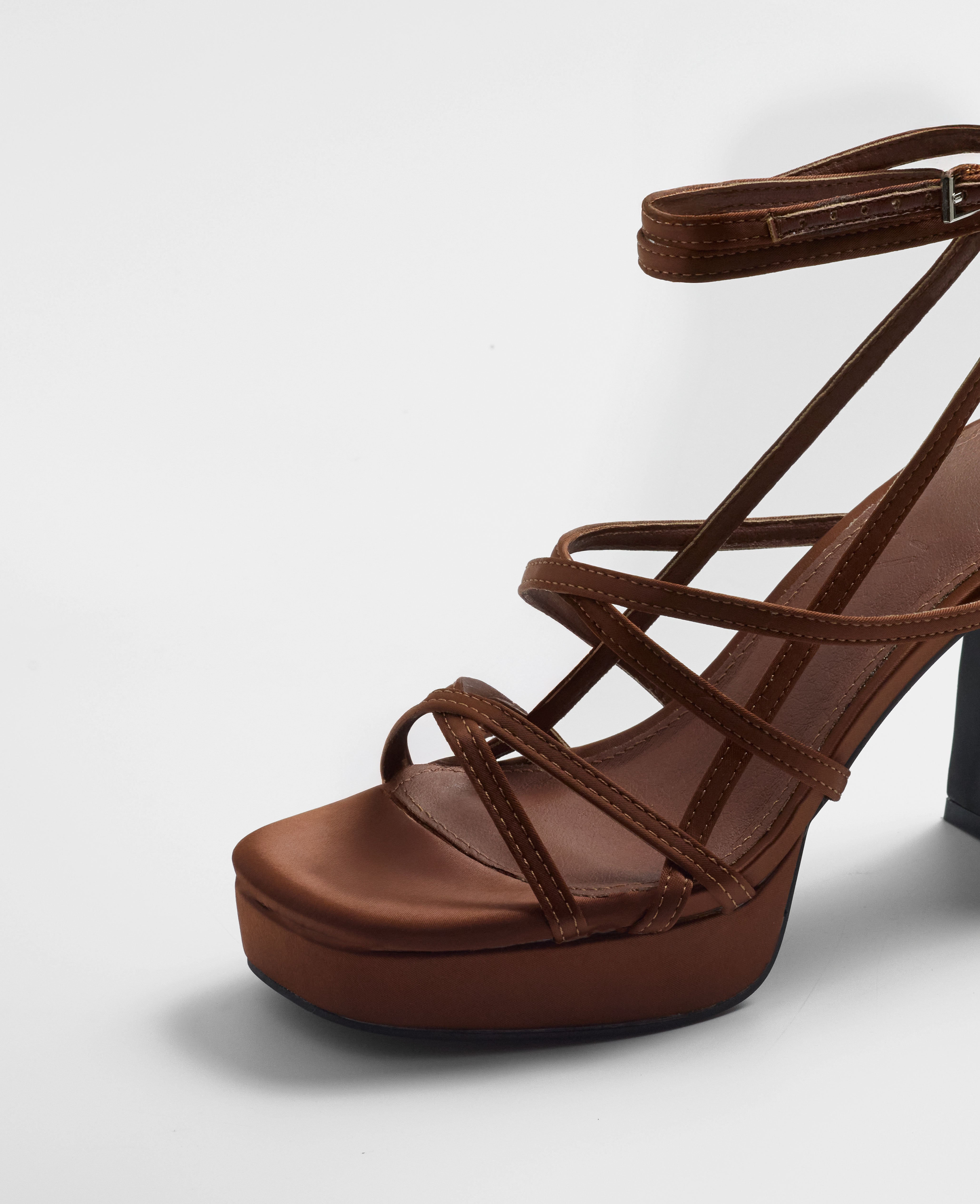 Mim shoes Sandalia de tacón NORI BRONCE