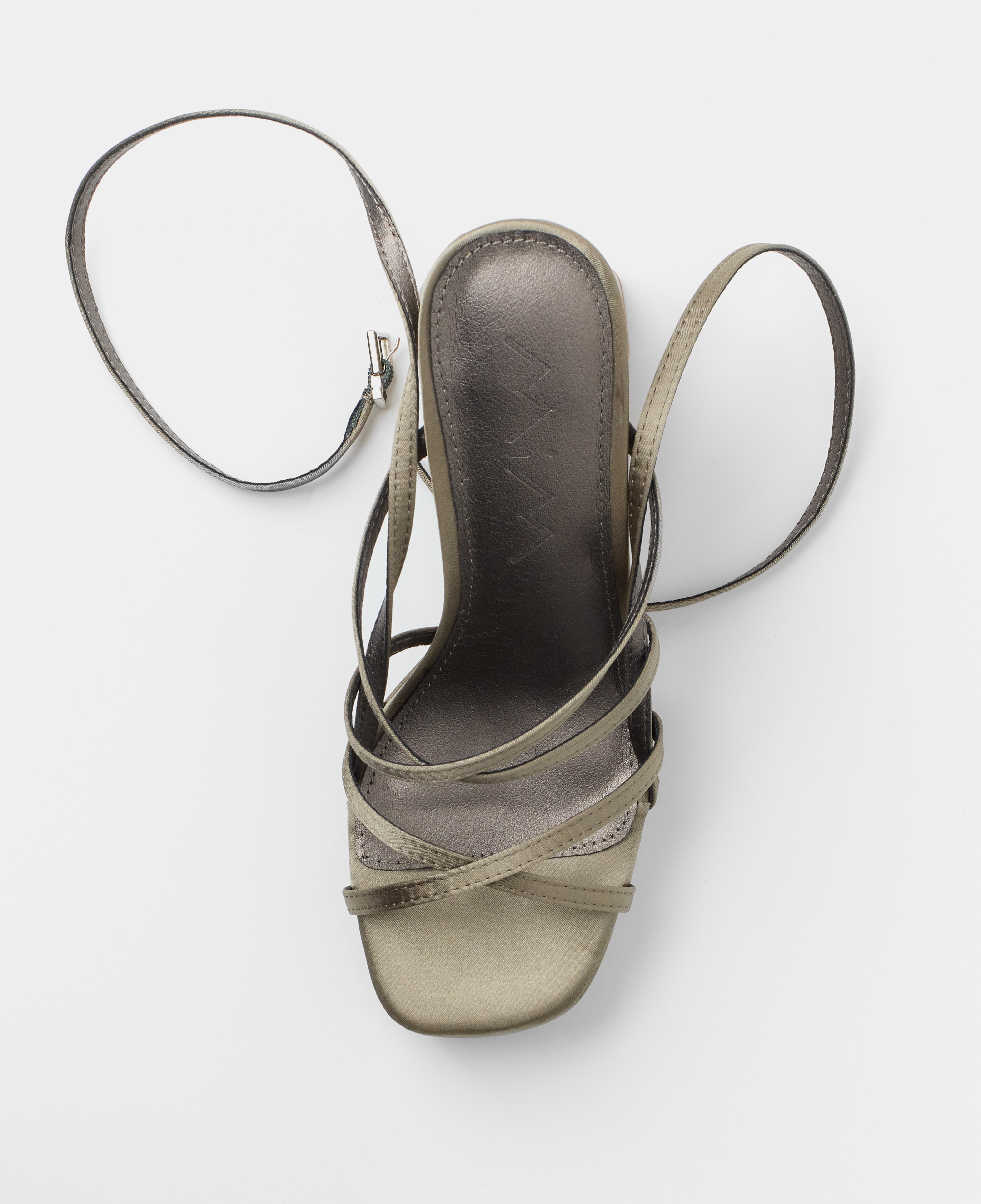 Mim shoes Sandalia de tacón NORI GRIS SATIN