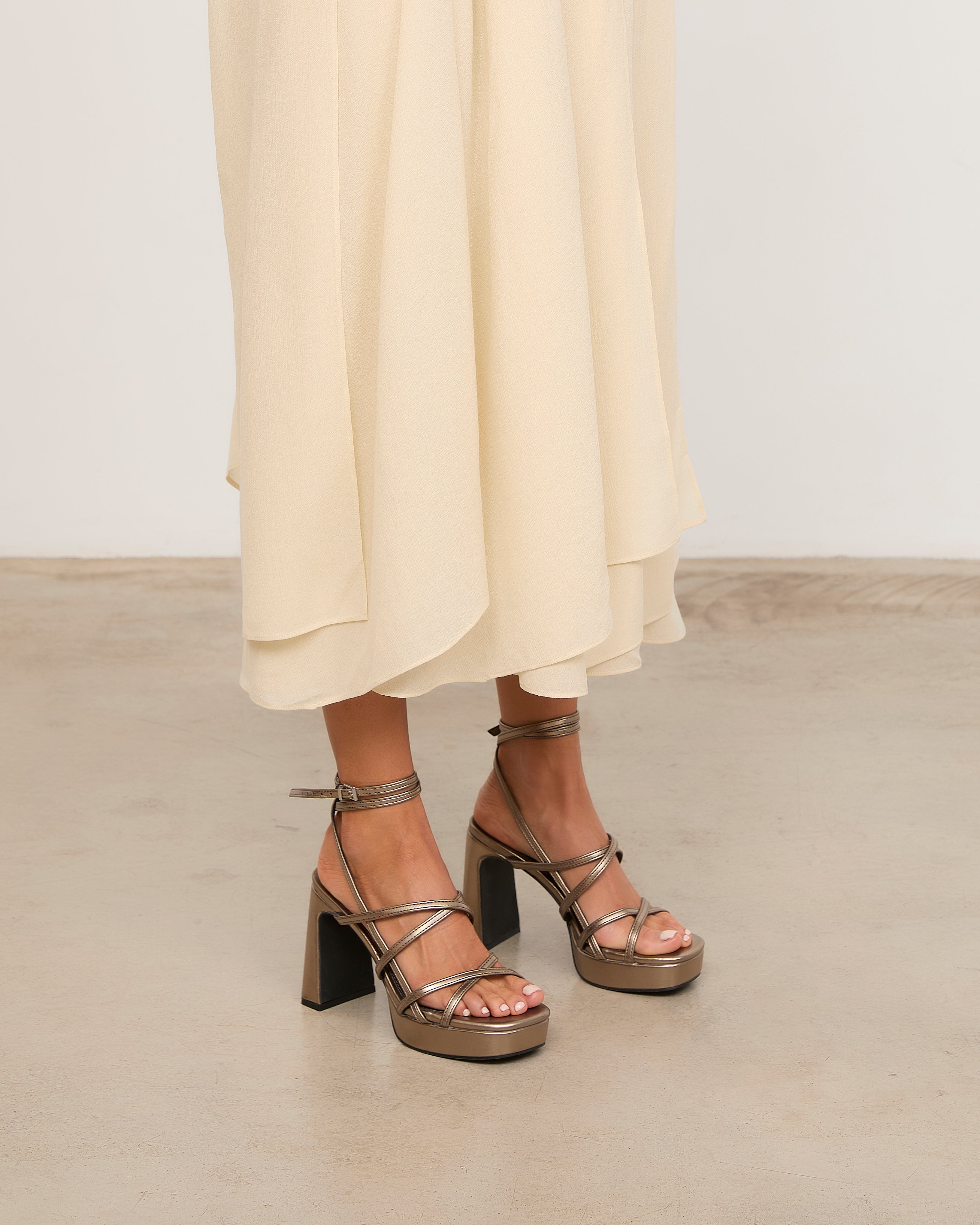 Mim shoes Sandalia de tacón NORI METALIZADO
