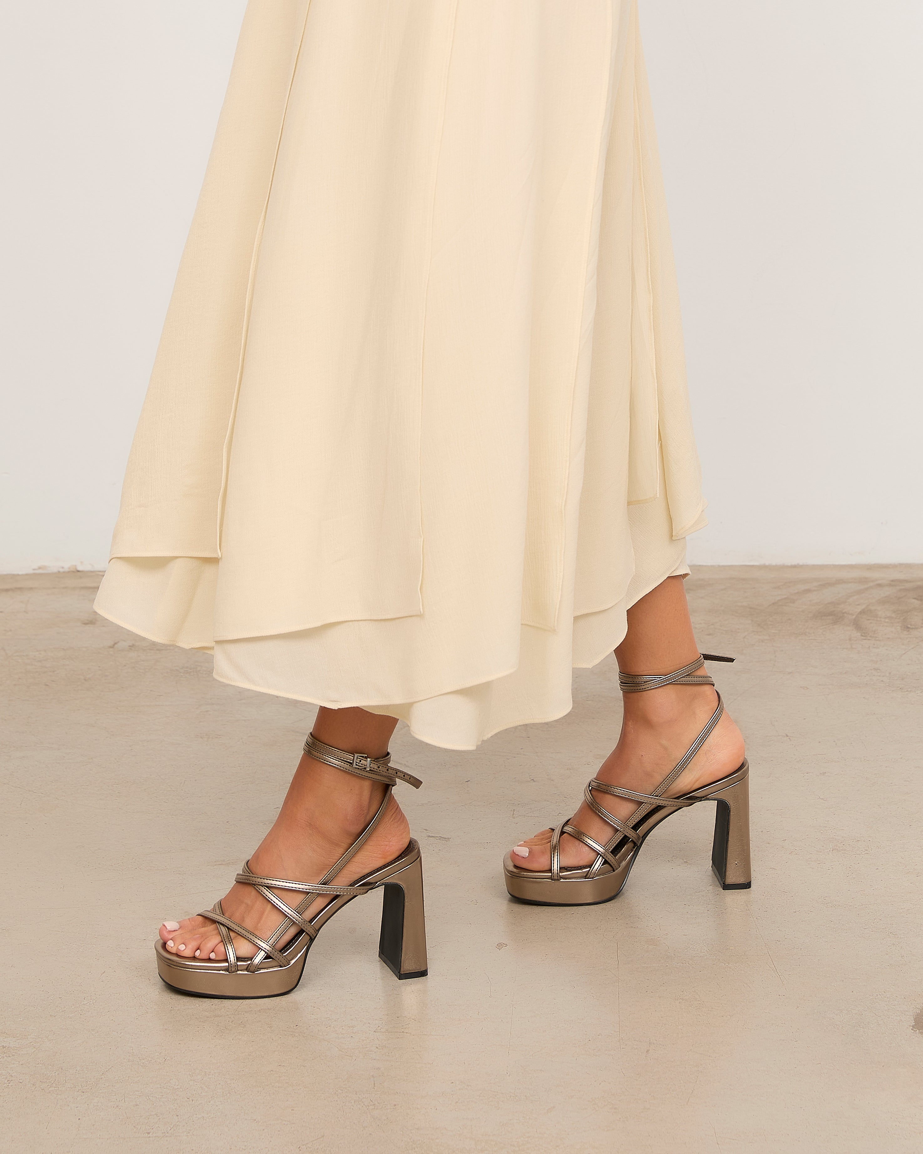 Mim shoes Sandalia de tacón NORI METALIZADO