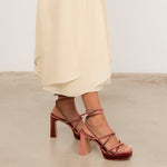 Mim shoes Sandalia de tacón NORI TEJA VELVET