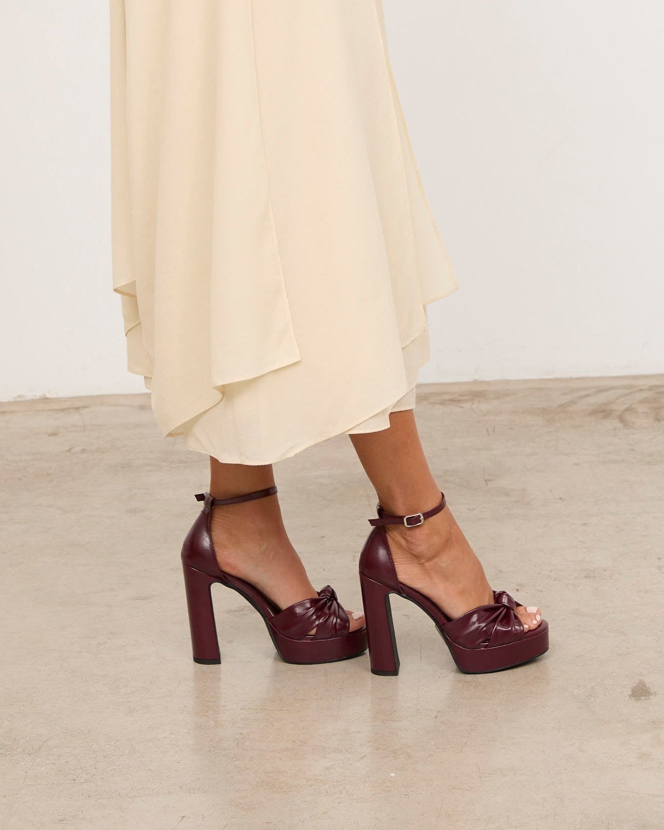 Mim shoes Sandalia de tacón OFE BURDEOS