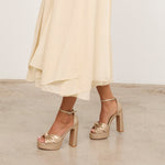 Mim shoes Sandalia de tacón OFE DORADO