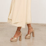 Mim shoes Sandalia de tacón OFE DORADO