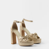 Mim shoes Sandalia de tacón OFE DORADO