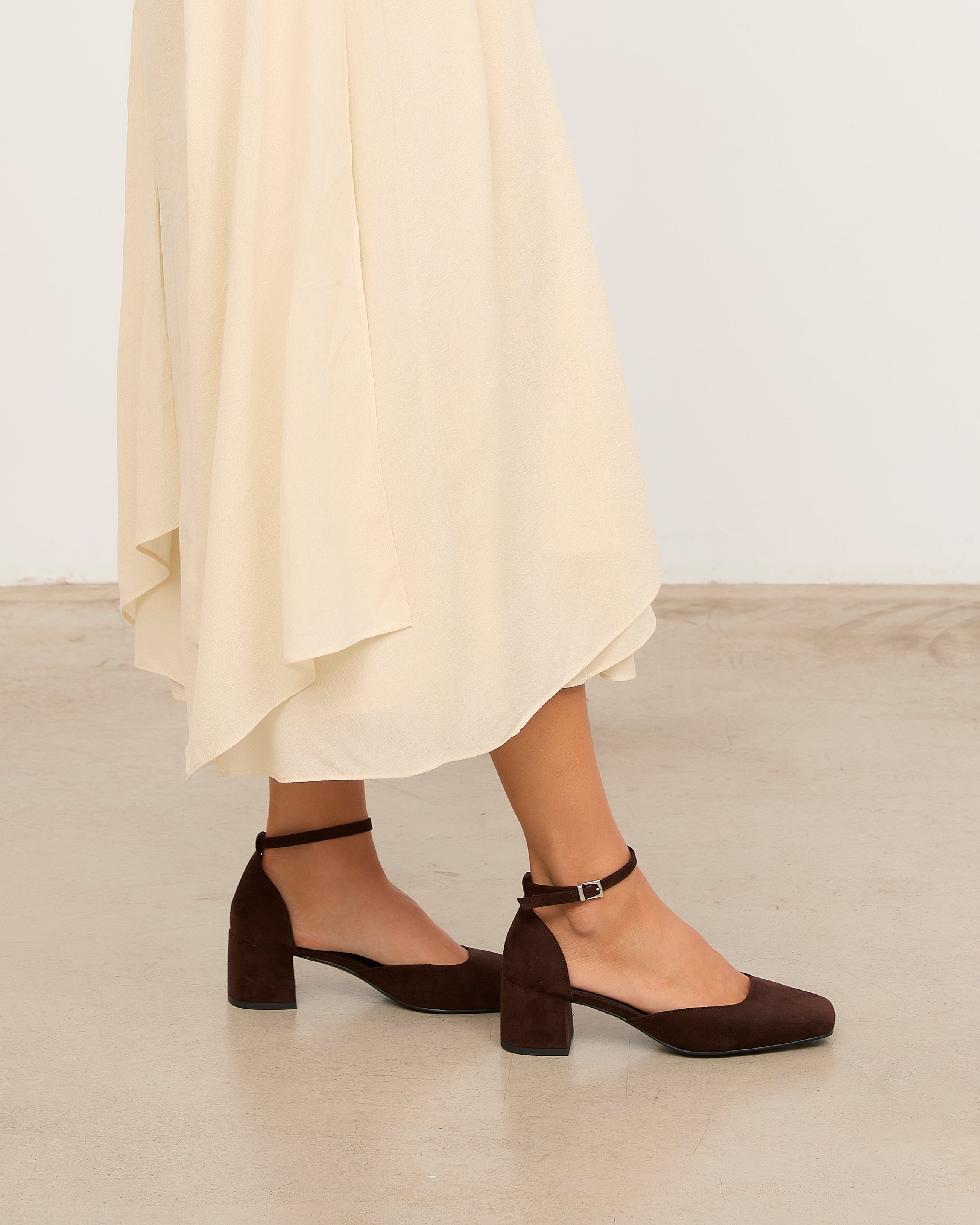 Mim shoes Tacón Cerrado AMBER CHOCOLATE