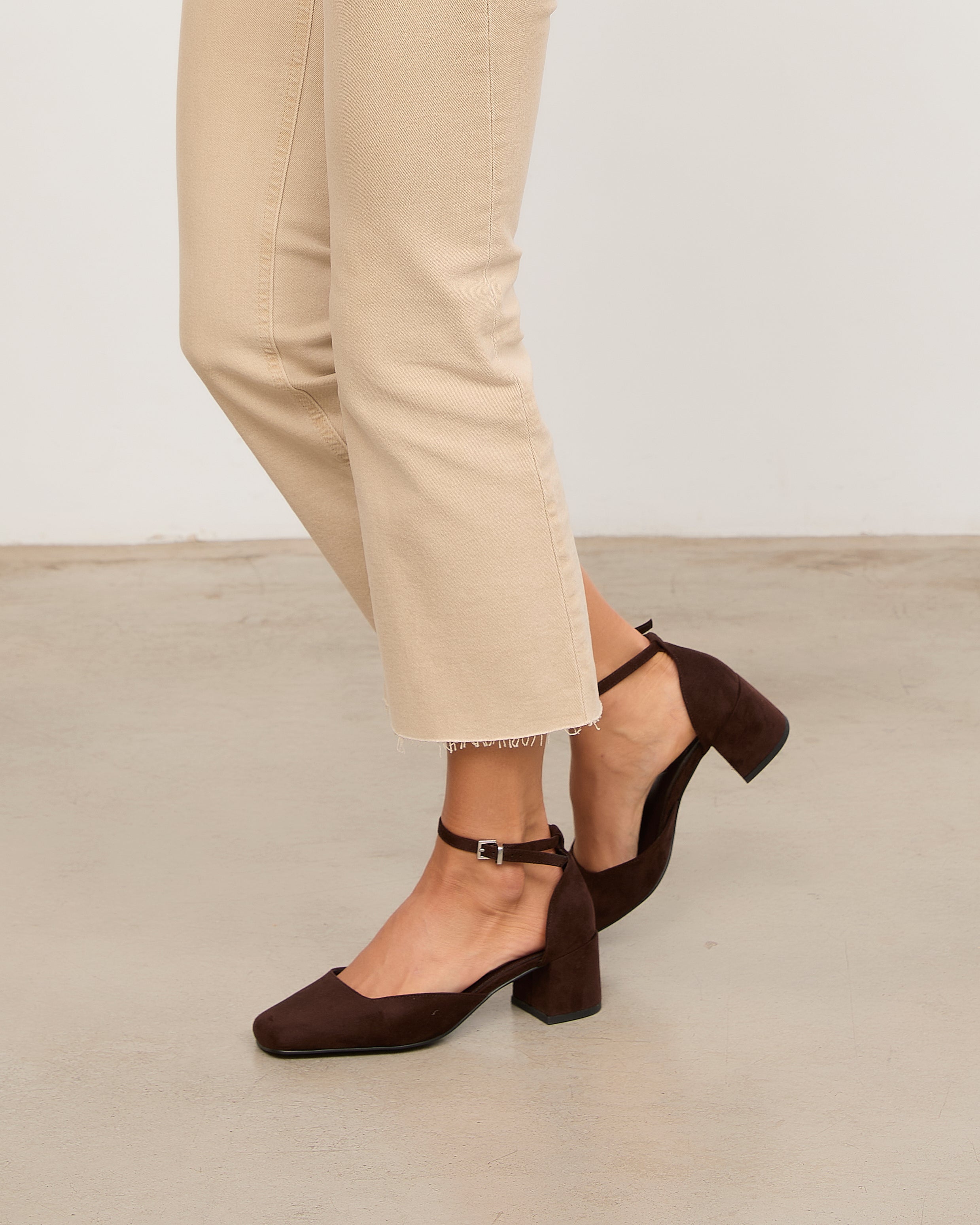 Mim shoes Tacón Cerrado AMBER CHOCOLATE