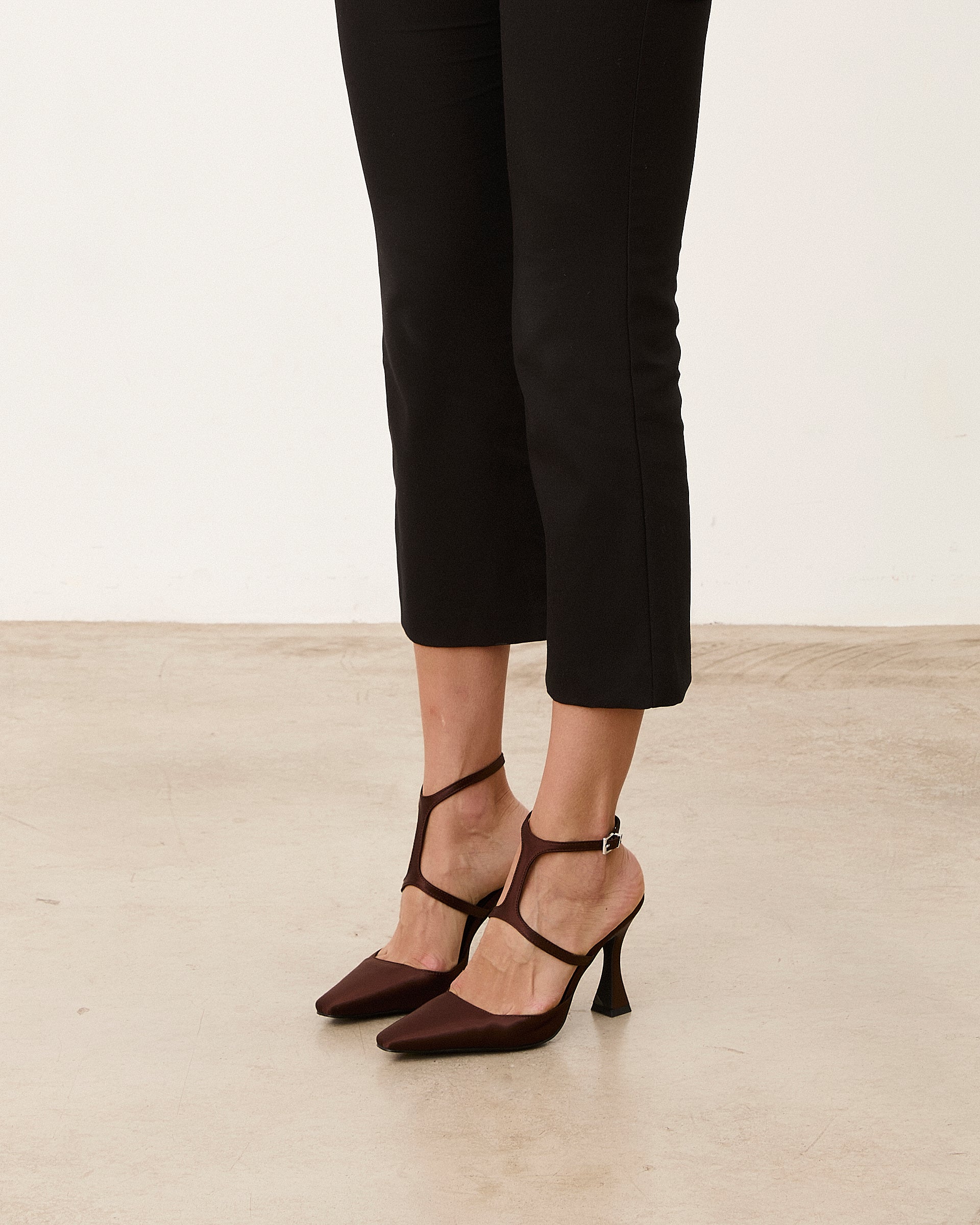 Mim shoes Tacón cerrado DANIELLE CHOCOLATE SATIN