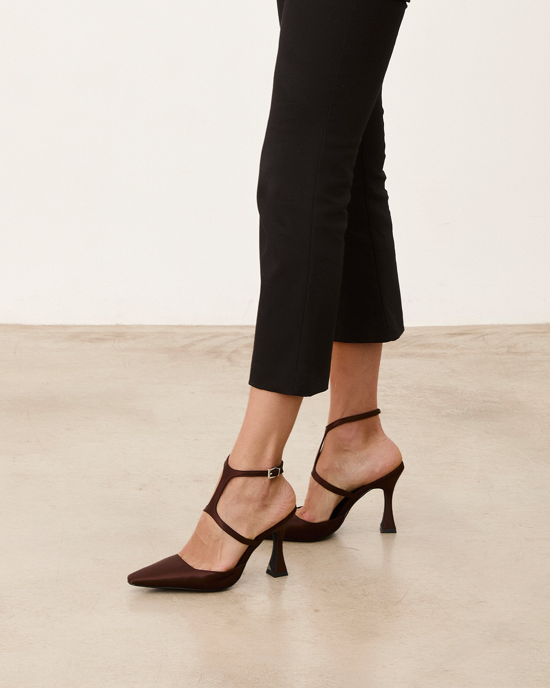 Mim shoes Tacón cerrado DANIELLE CHOCOLATE SATIN