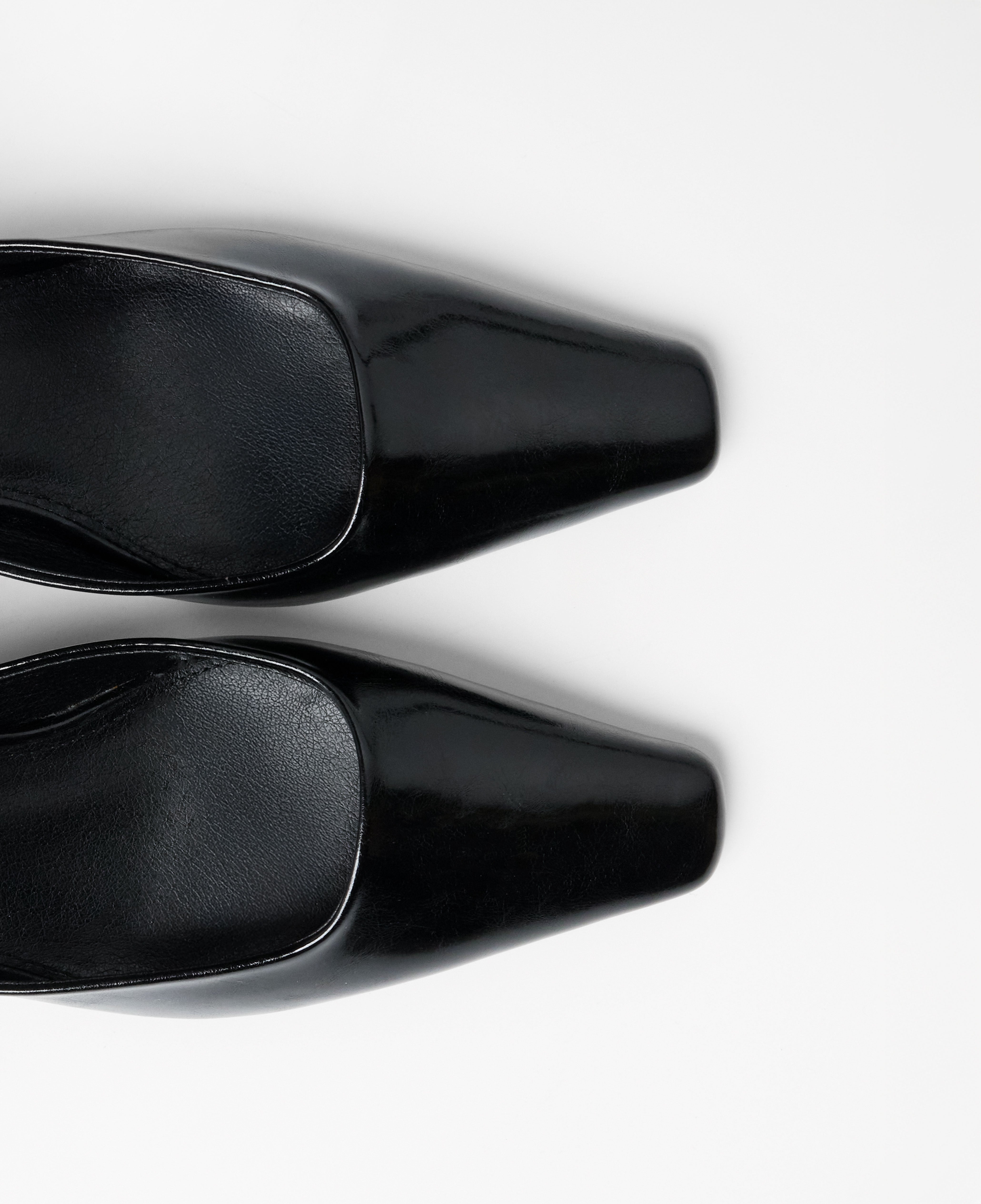 Mim shoes Tacón cerrado KOKO NEGRO