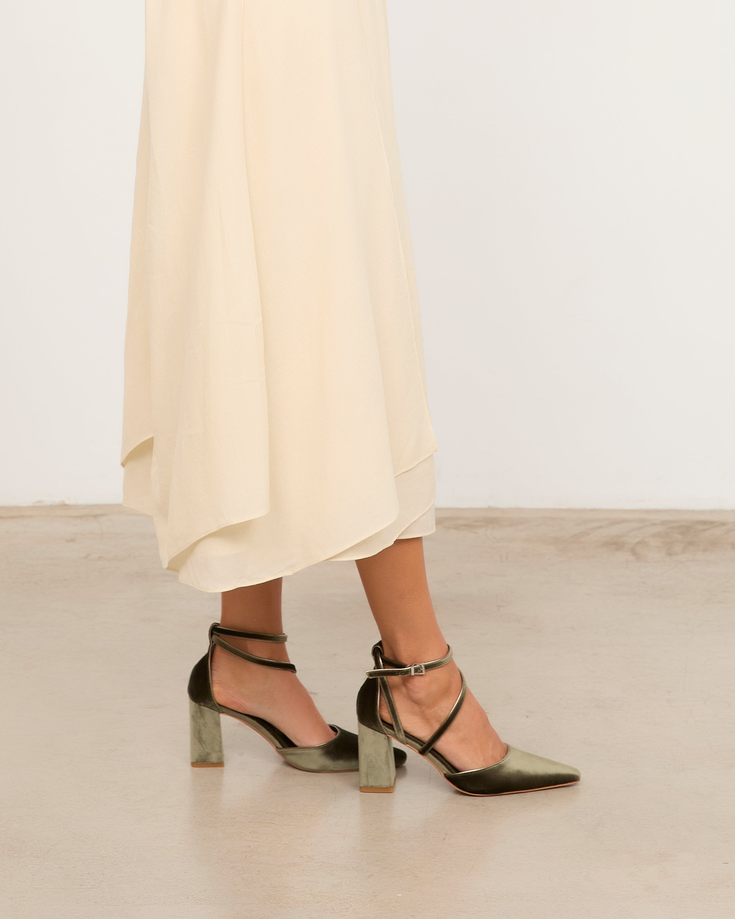 Mim shoes Tacón Cerrado LACE OLIVA