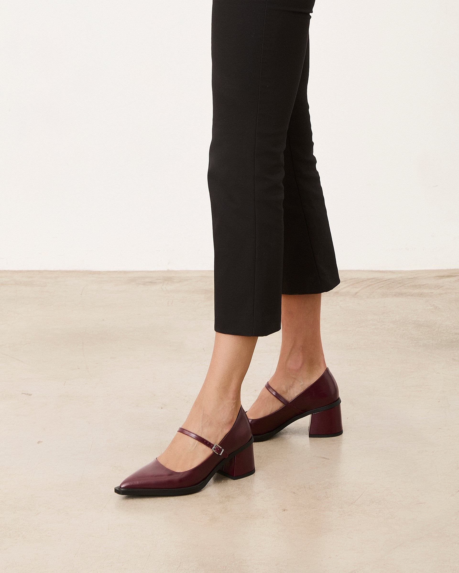 Mim shoes Tacón cerrado RACHEL BURDEOS