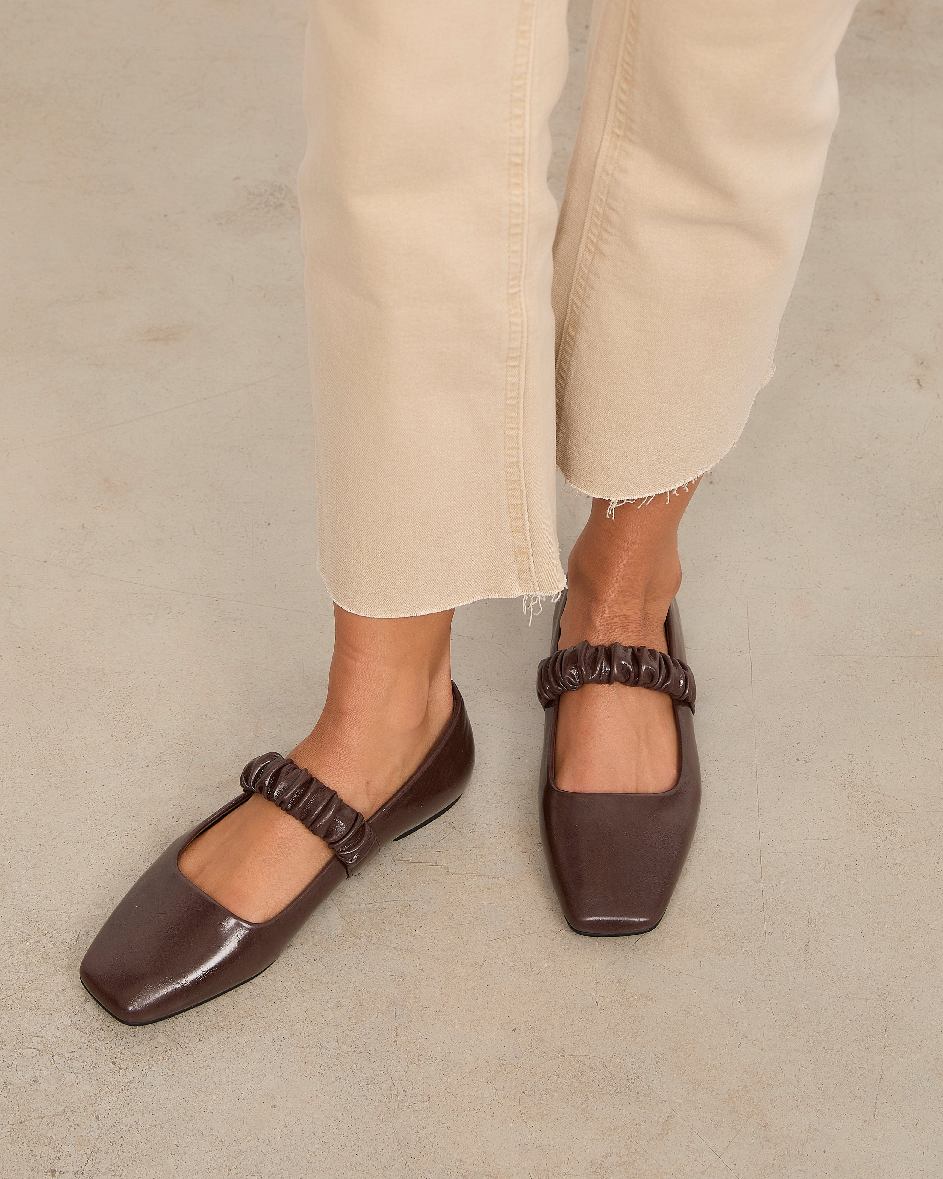 Mim shoes Zapato Plano DEVI CHOCOLATE