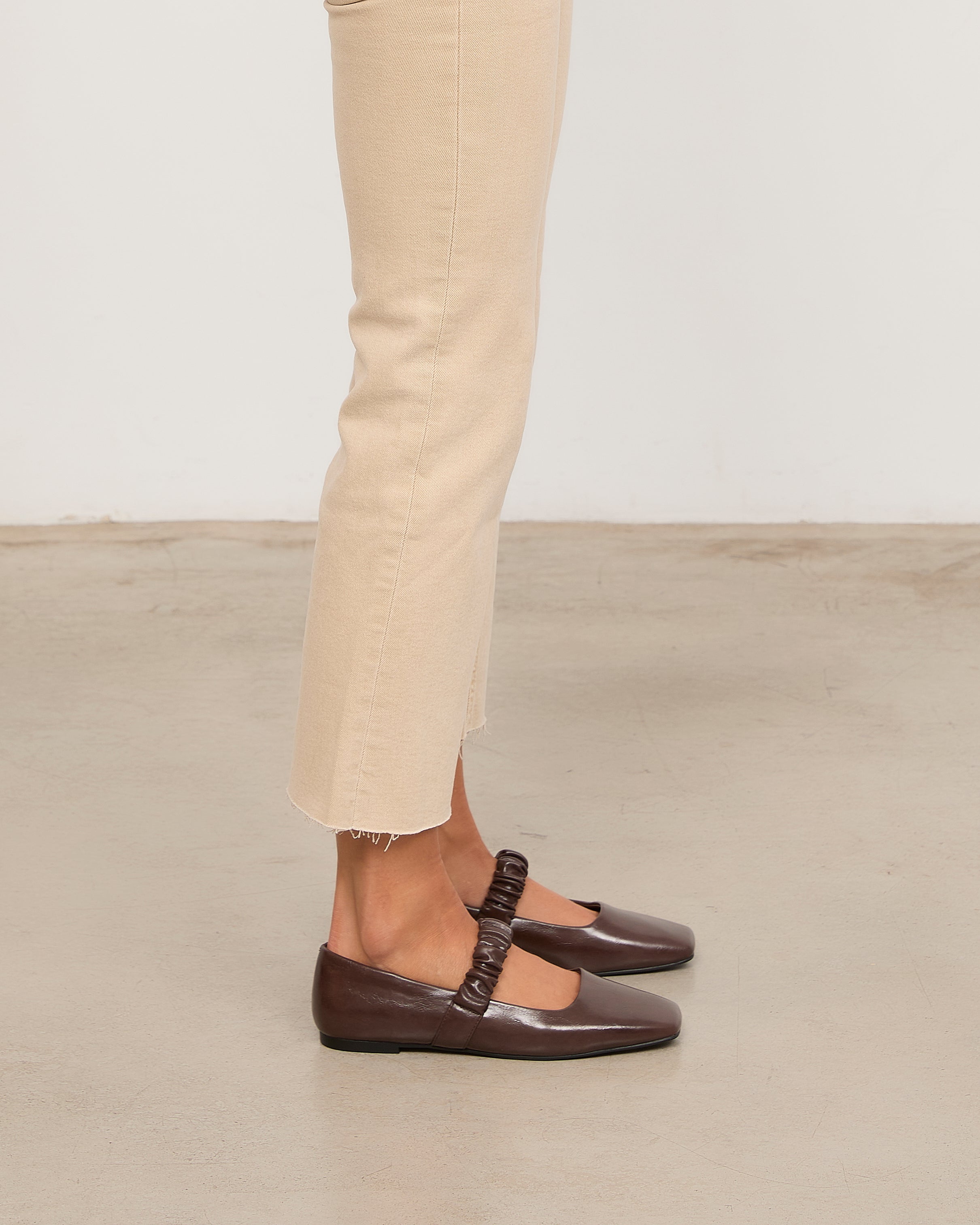 Mim shoes Zapato Plano DEVI CHOCOLATE