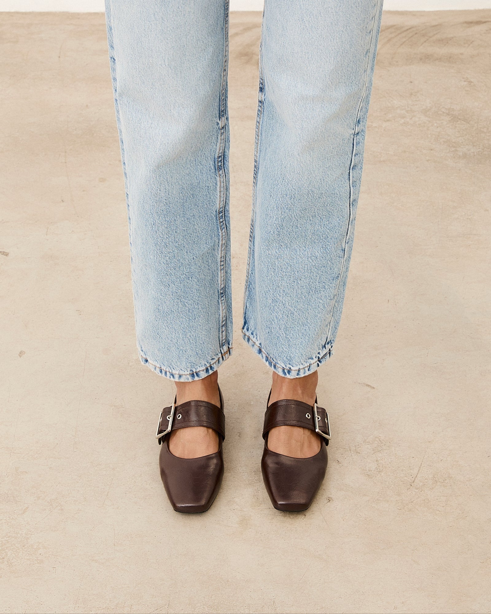 Mim shoes Zapato plano DOVI CHOCOLATE