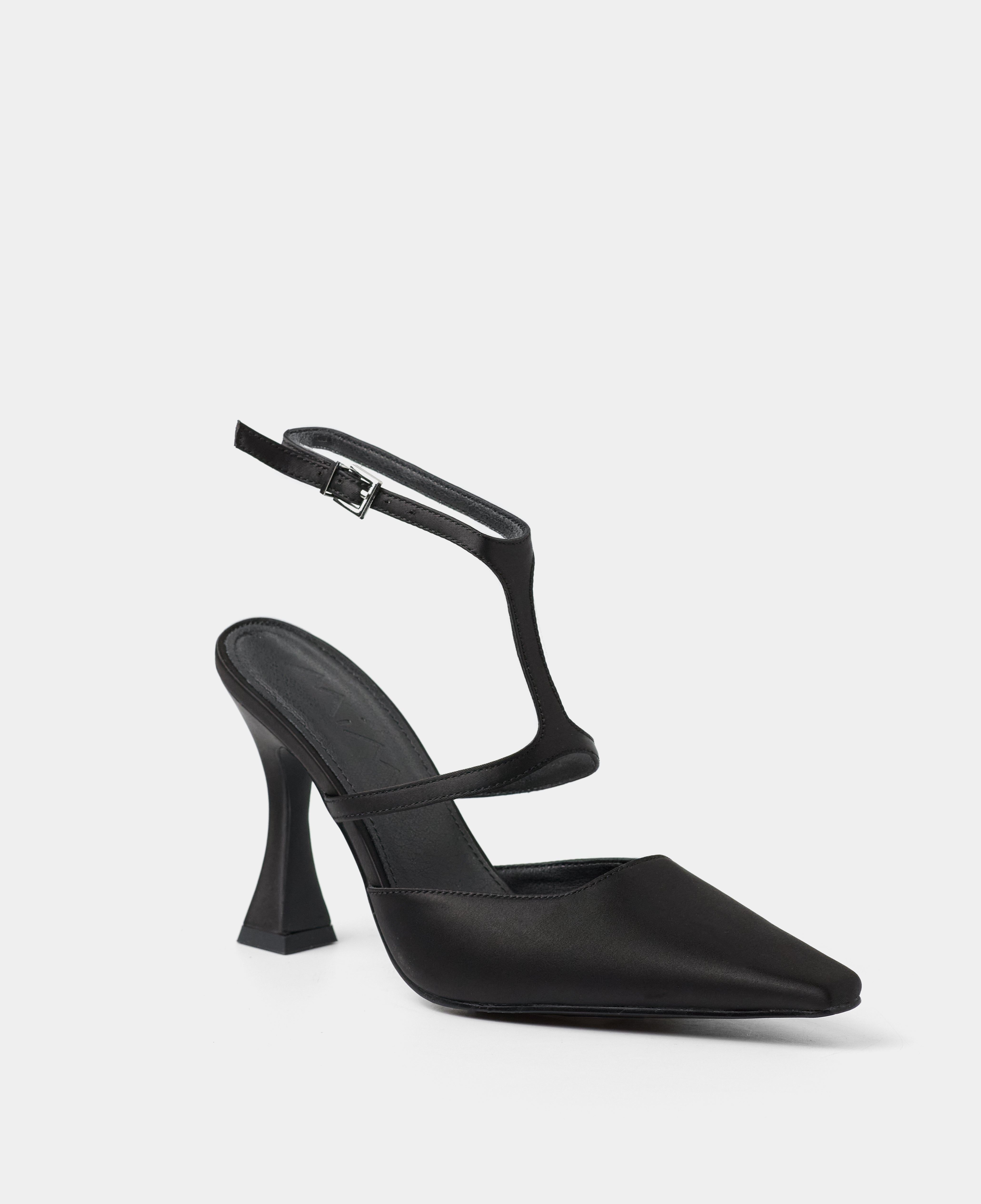 MIM Tacón Cerrado DANIELLE NEGRO SATIN