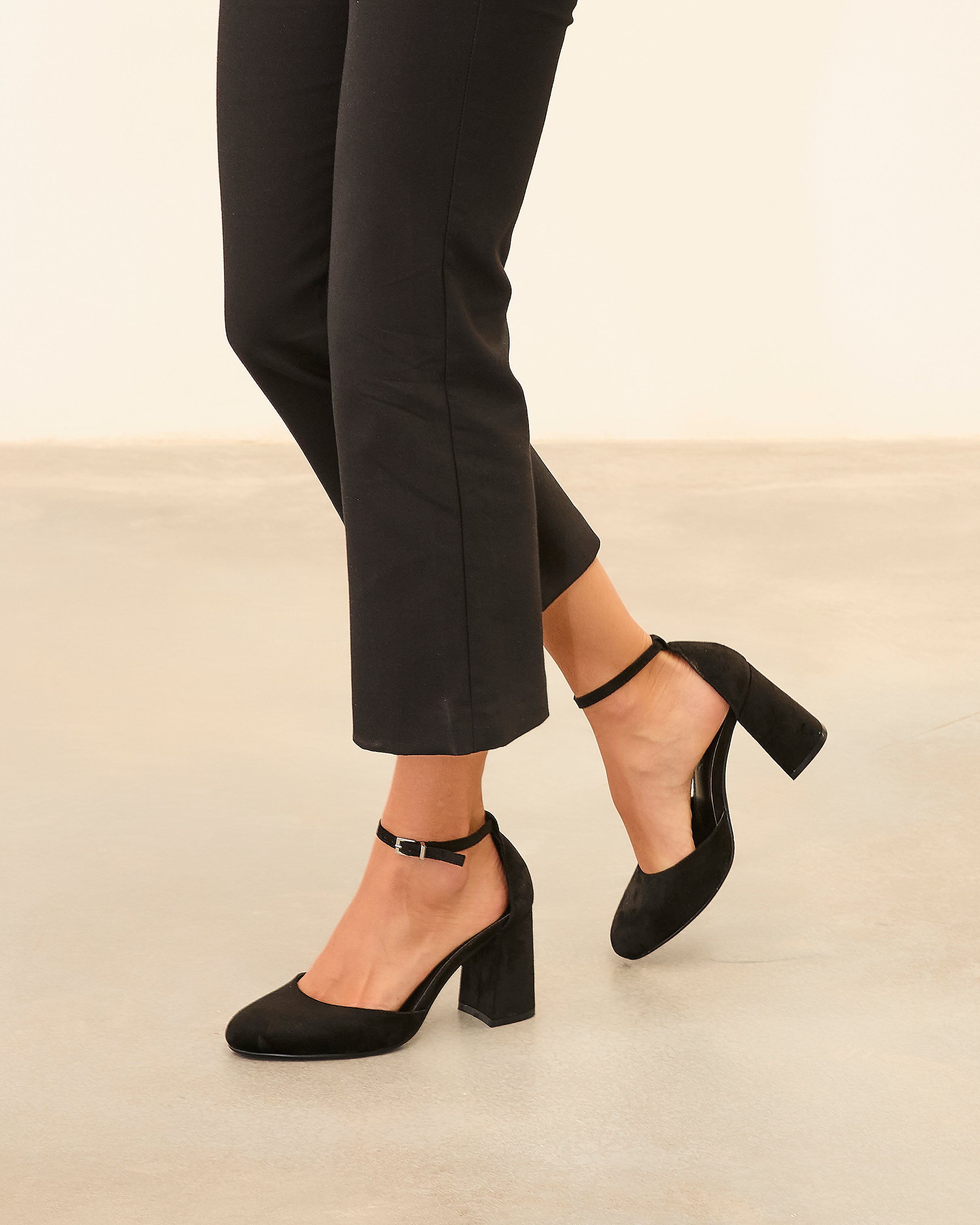 MIM Tacón Cerrado LU NEGRO SUEDE