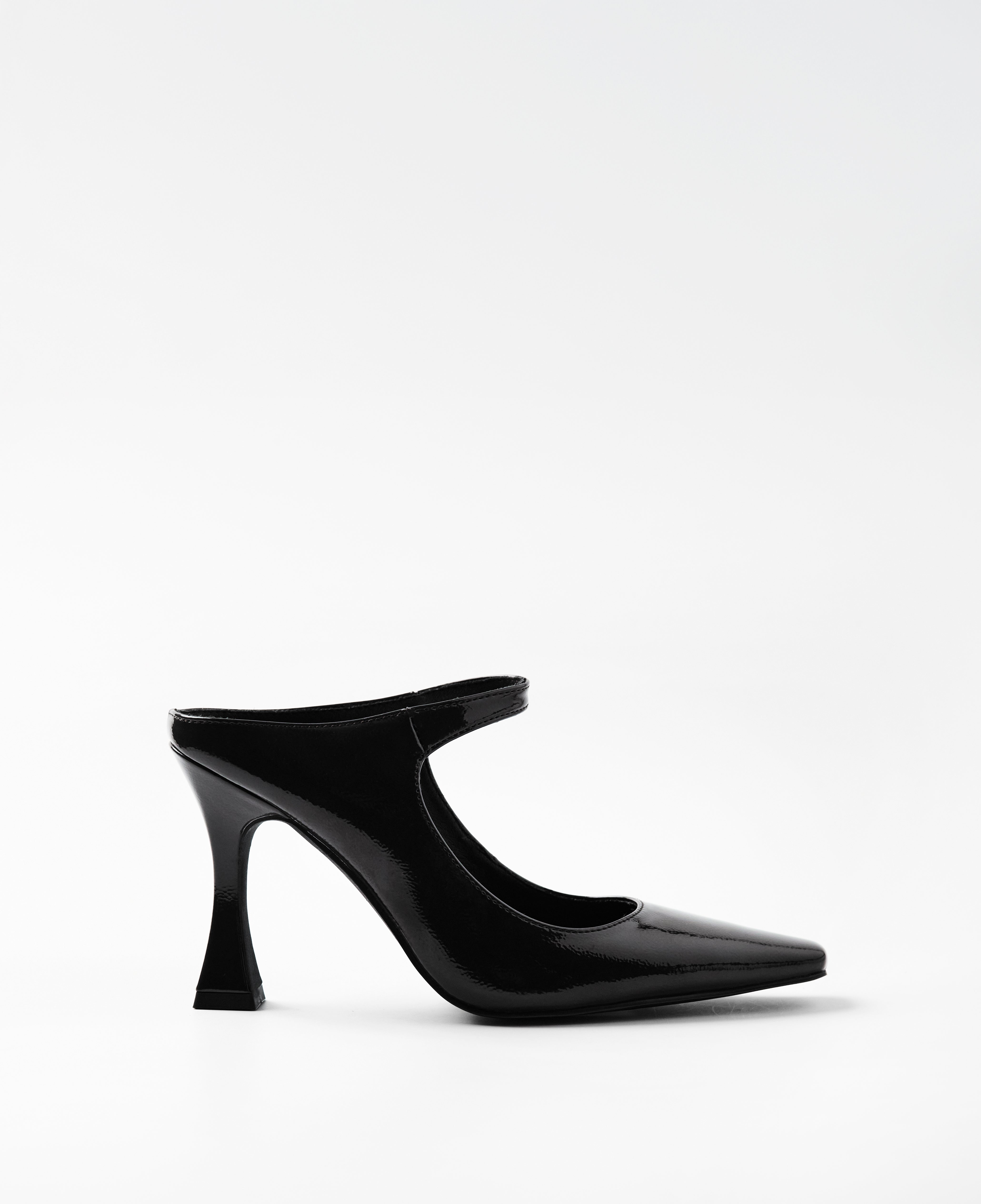 MIM Tacón cerrado TESS NEGRO