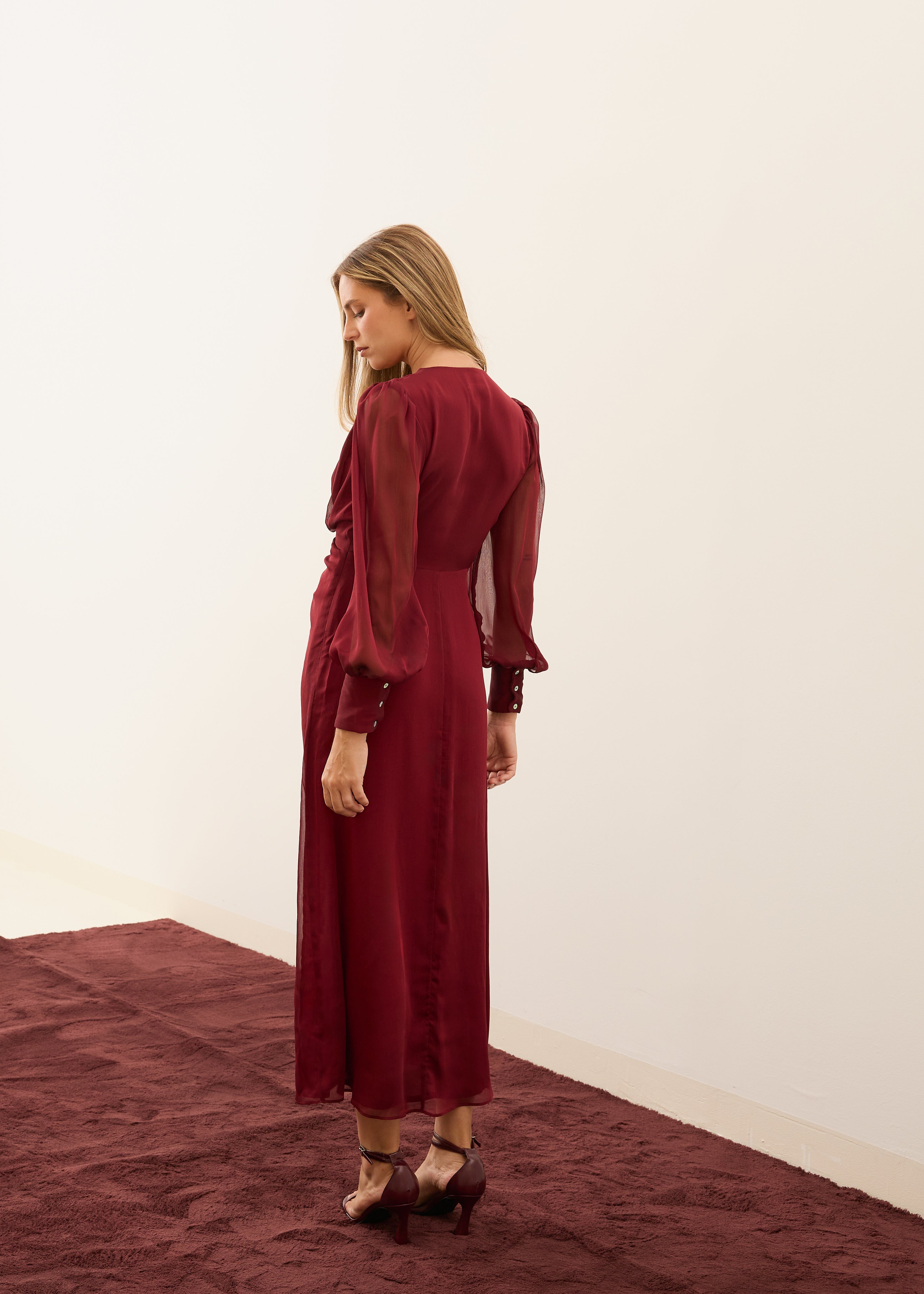 MIM Vestido VESTIDO HEM BURDEOS