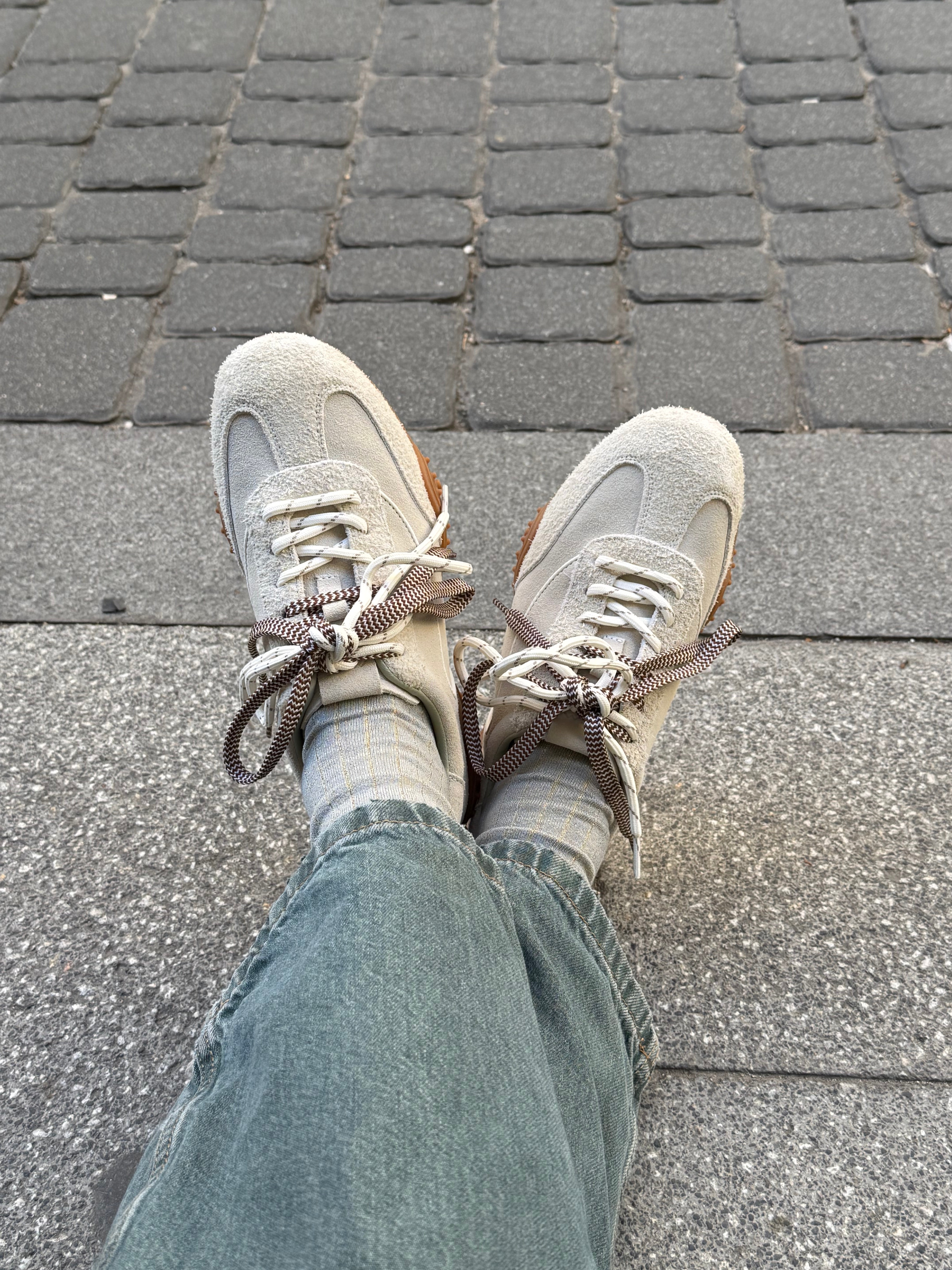 MIM Zapatilla GUTZ OFF WHITE