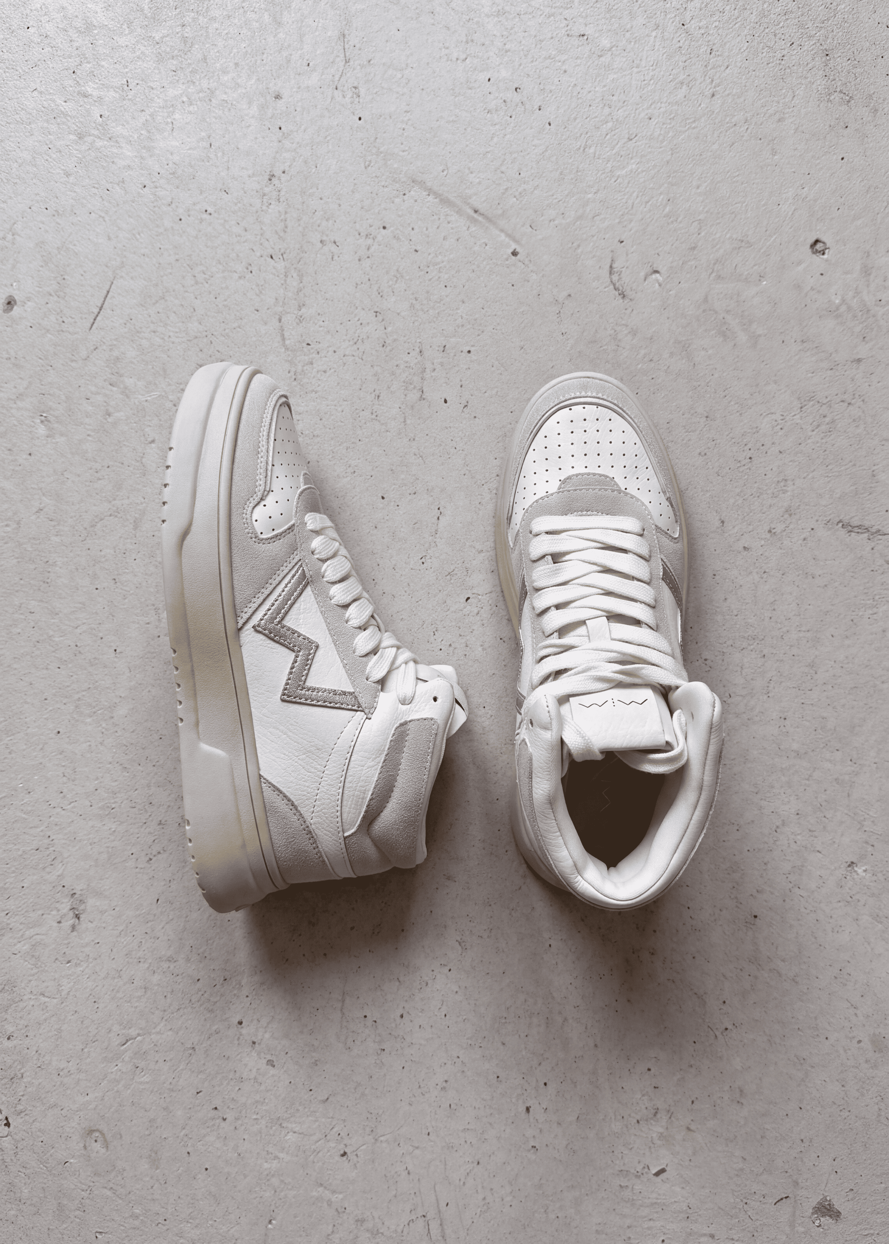 MIM Zapatilla M1996 BEIGE