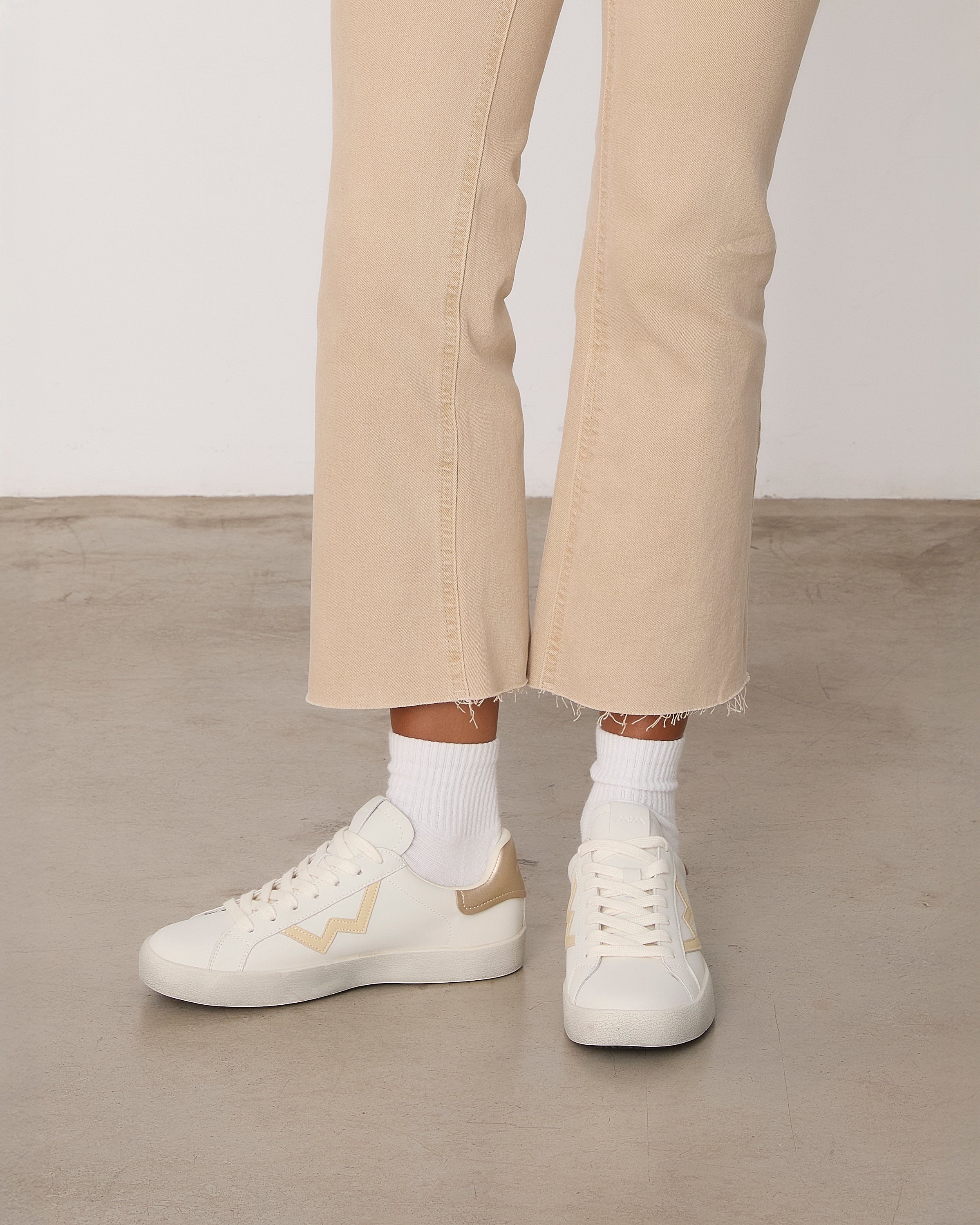 MIM Zapatilla ZELDA III AMARILLO