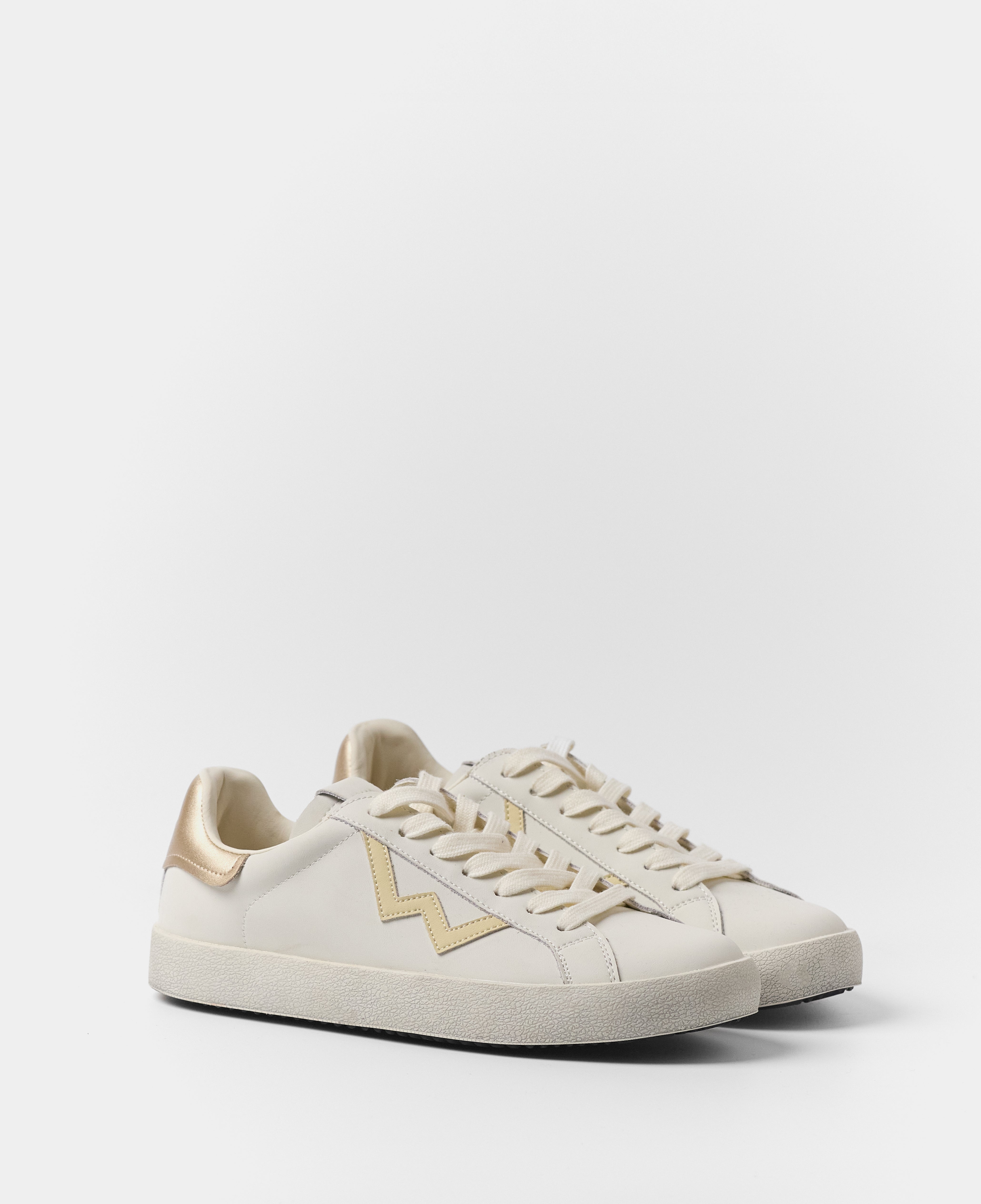 MIM Zapatilla ZELDA III AMARILLO