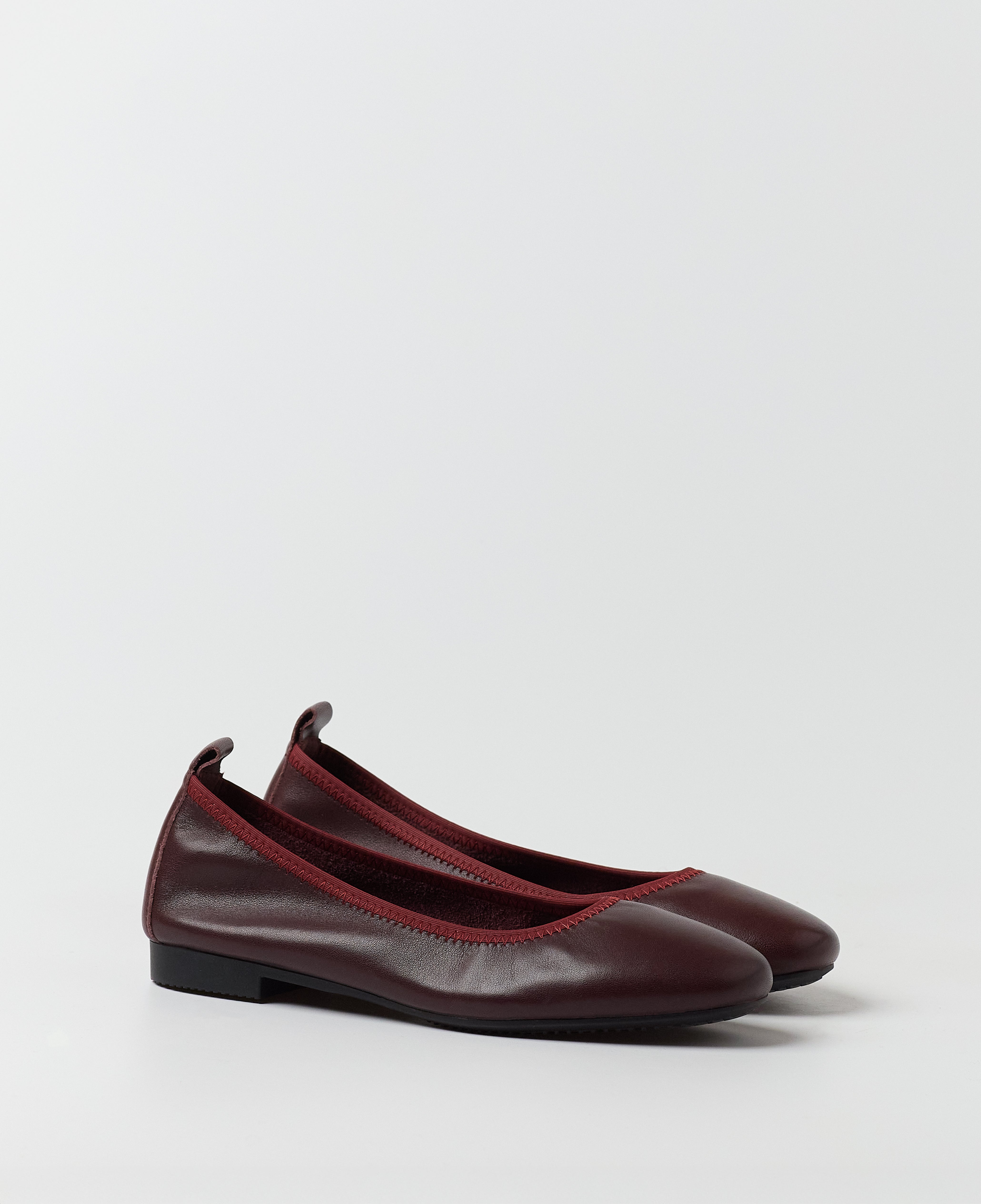 MIM Zapato Plano FINE BURDEOS