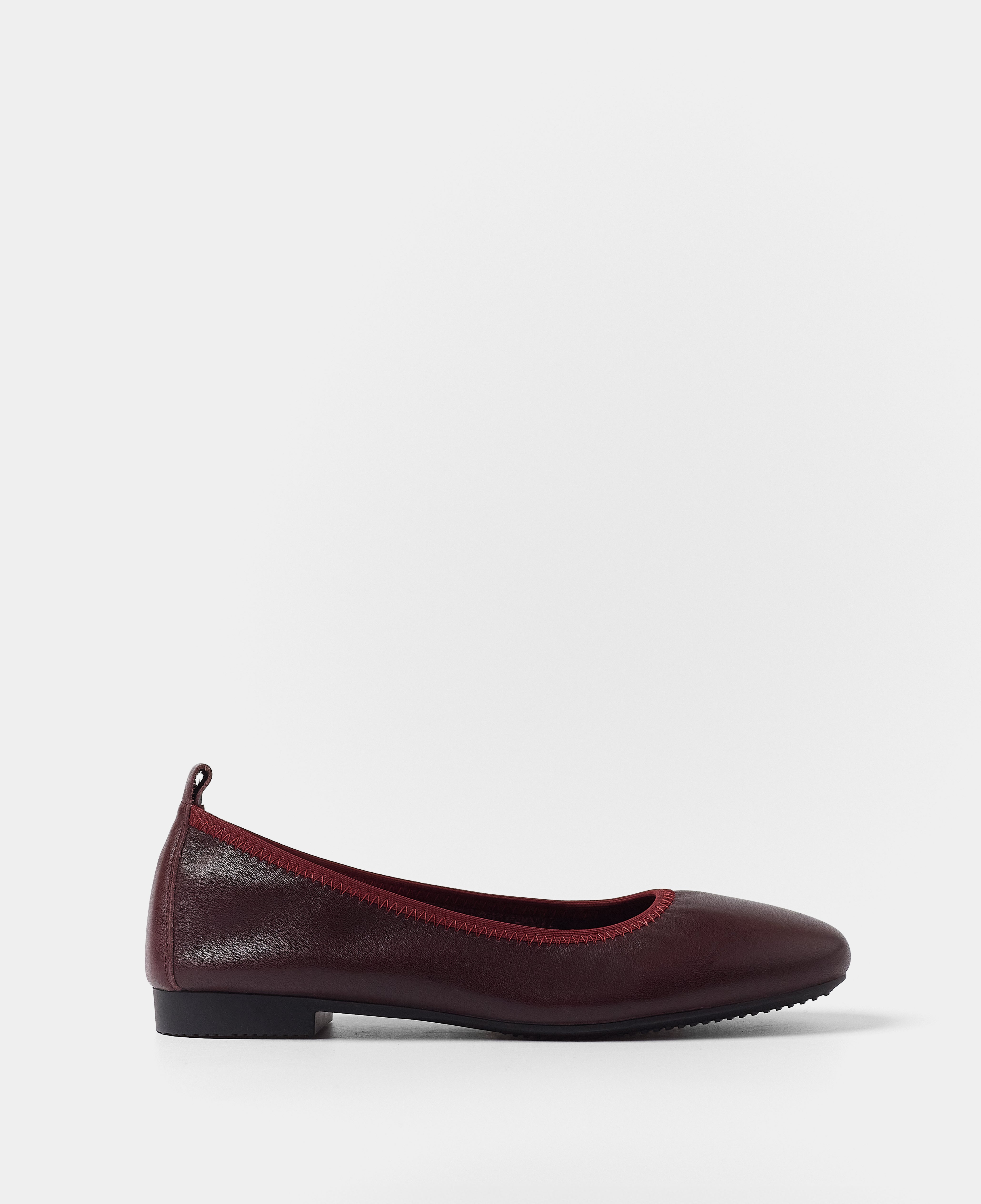 MIM Zapato Plano FINE BURDEOS