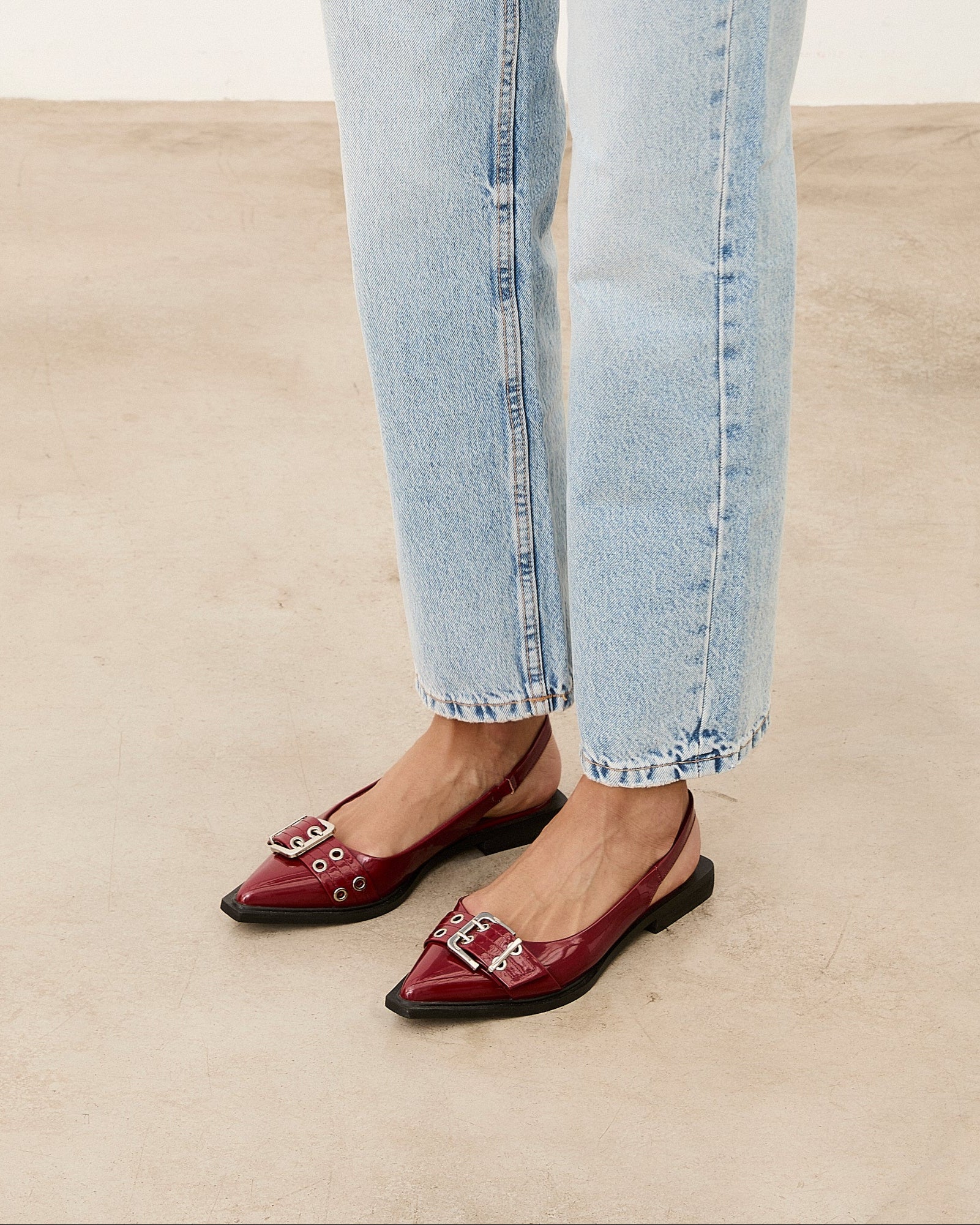 MIM Zapato plano MATT ROJO