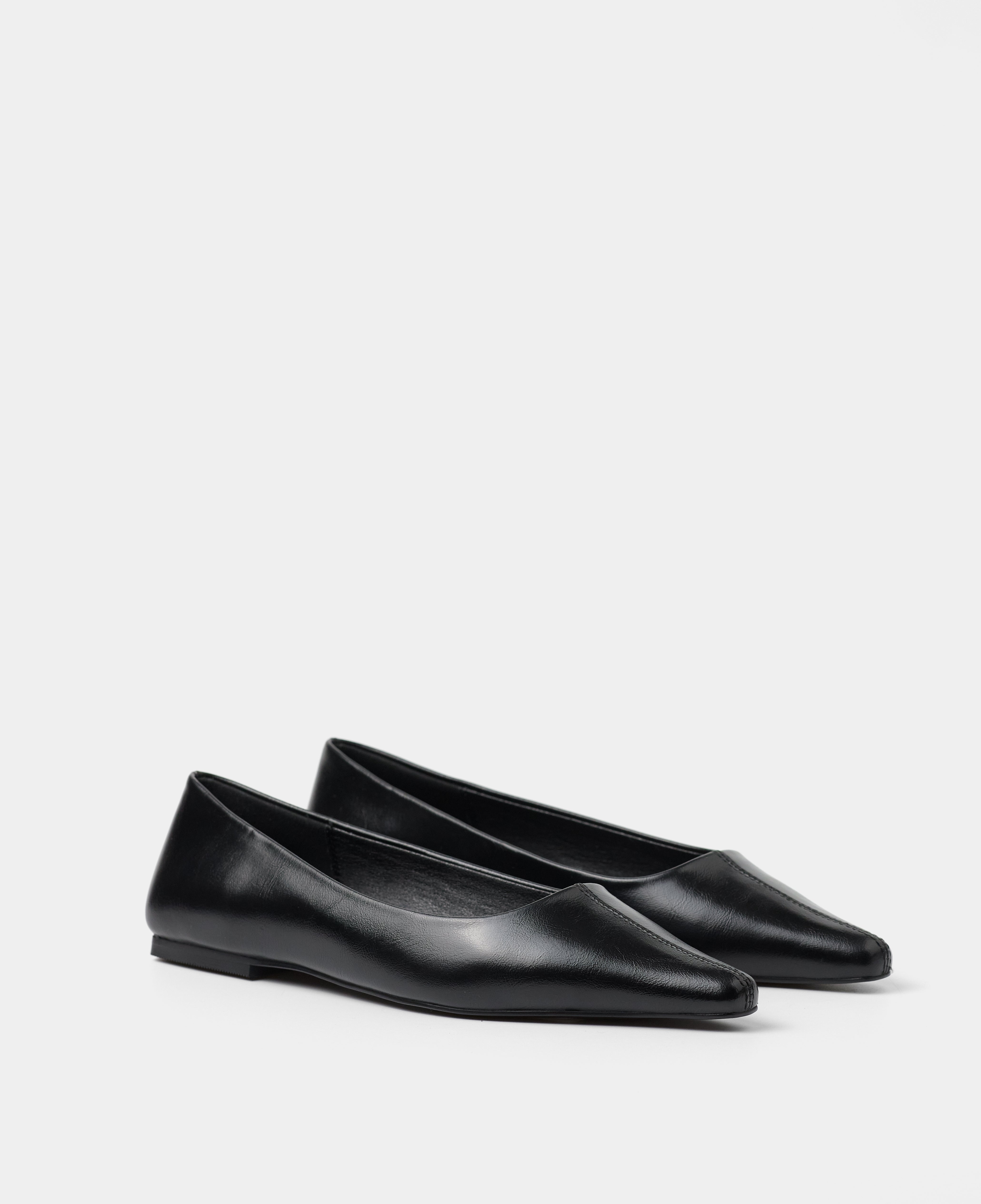 MIM Zapato Plano MUCA NEGRO