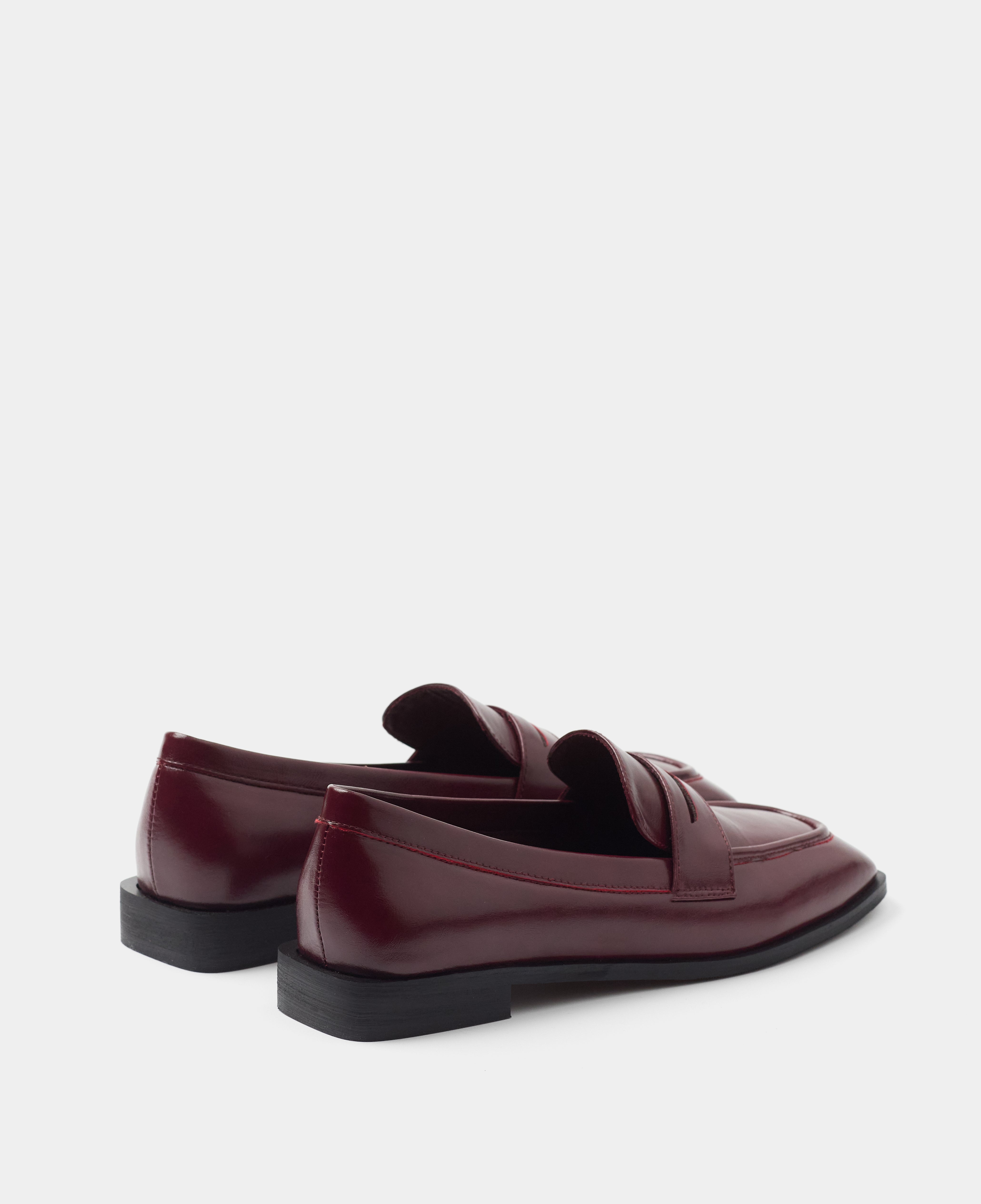 MIM Zapato Plano ROBI BURDEOS