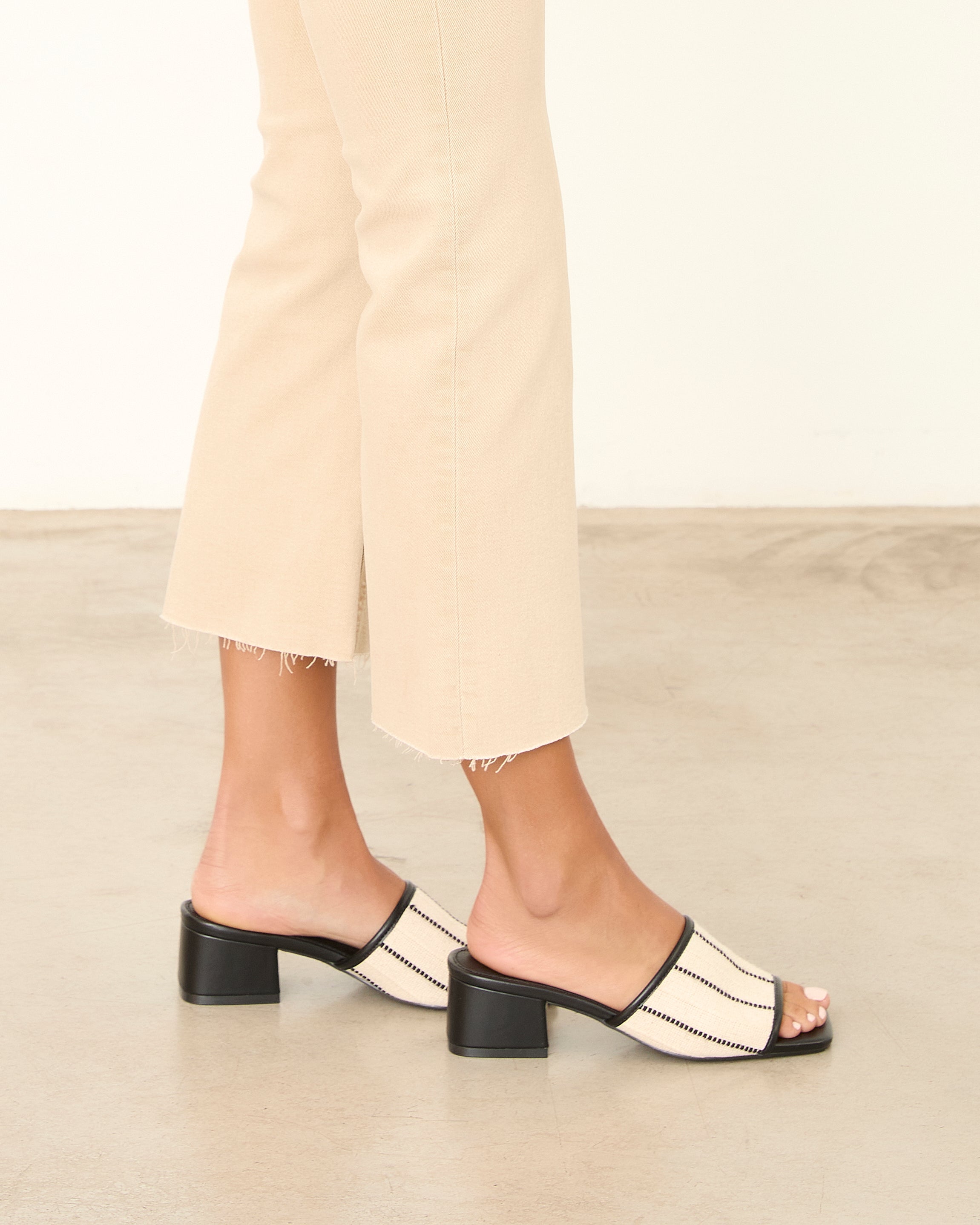 MIM Zueco MULLE BEIGE RAYAS
